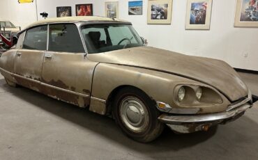 Citroen-DS21-Pallas-1972-Sedan-1
