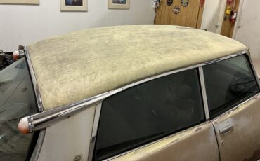 Citroen-DS21-Pallas-1972-Sedan-10