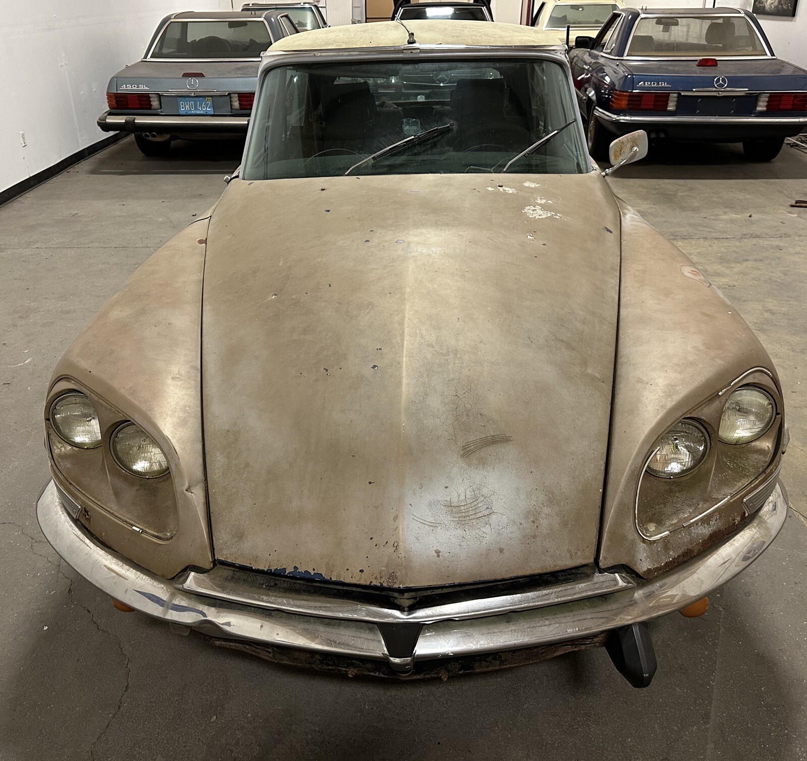 Citroen-DS21-Pallas-1972-Sedan-2