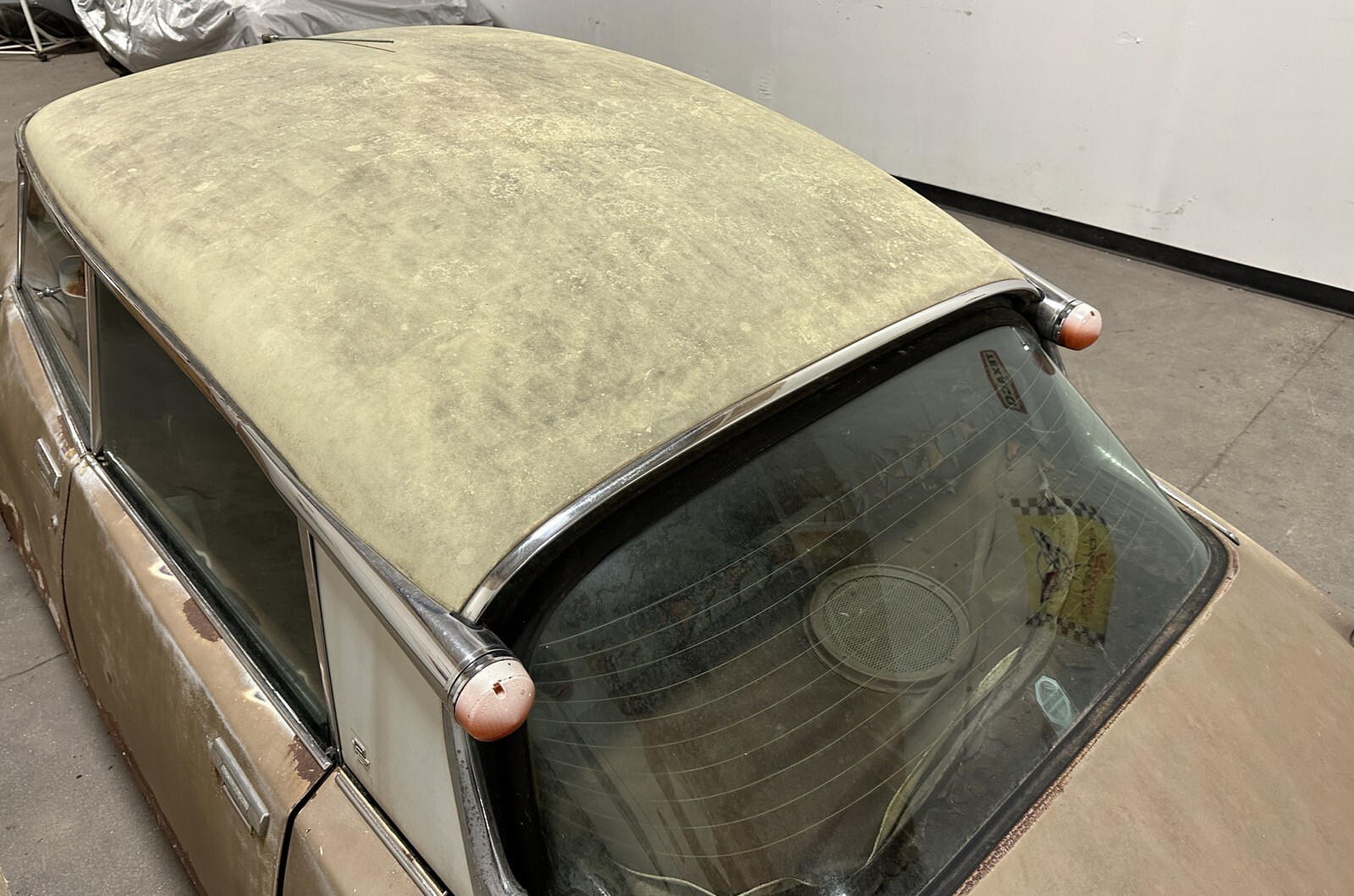 Citroen-DS21-Pallas-1972-Sedan-6