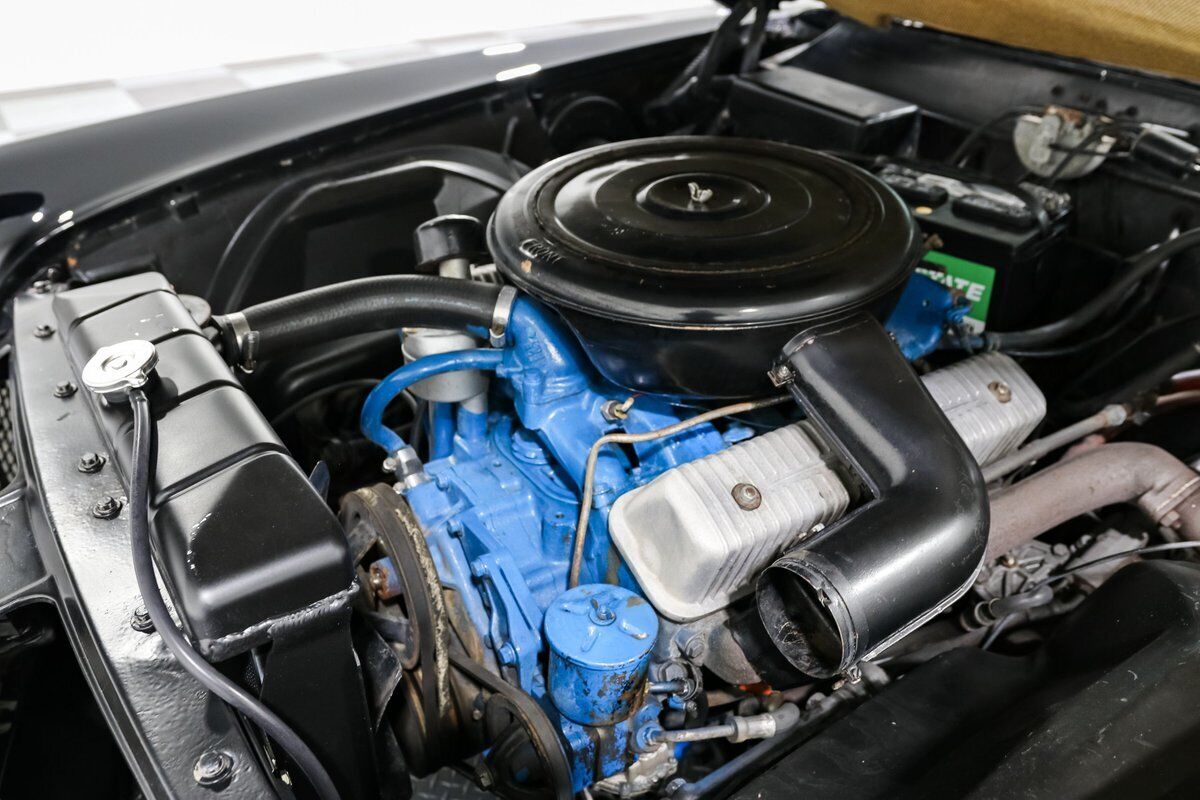 Continental-MkII-1956-Coupe-11