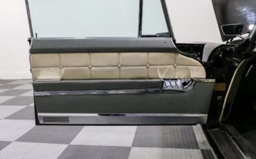 Continental-MkII-1956-Coupe-12