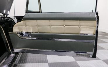 Continental-MkII-1956-Coupe-15