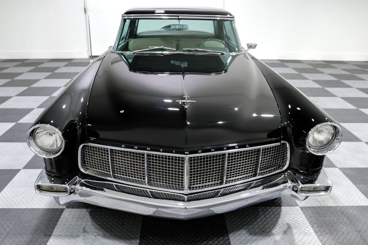 Continental-MkII-1956-Coupe-2