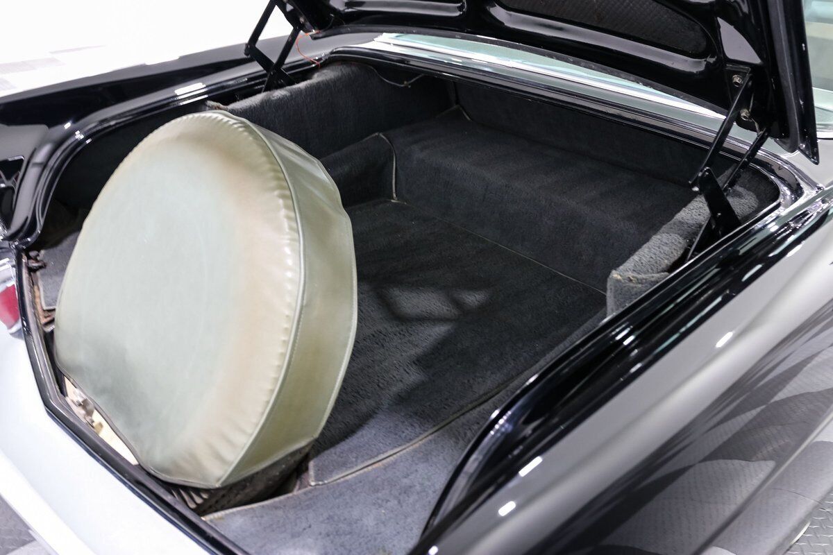 Continental-MkII-1956-Coupe-20