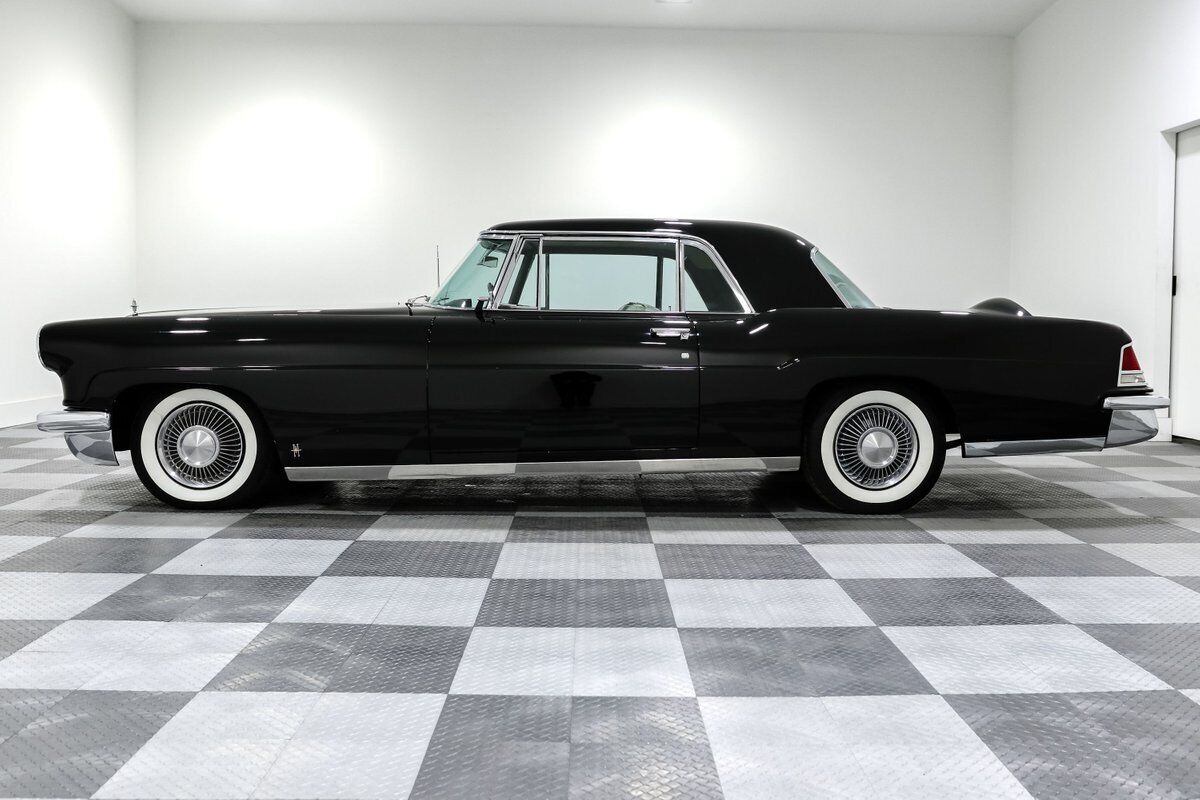 Continental-MkII-1956-Coupe-4