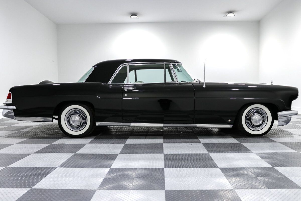 Continental-MkII-1956-Coupe-8