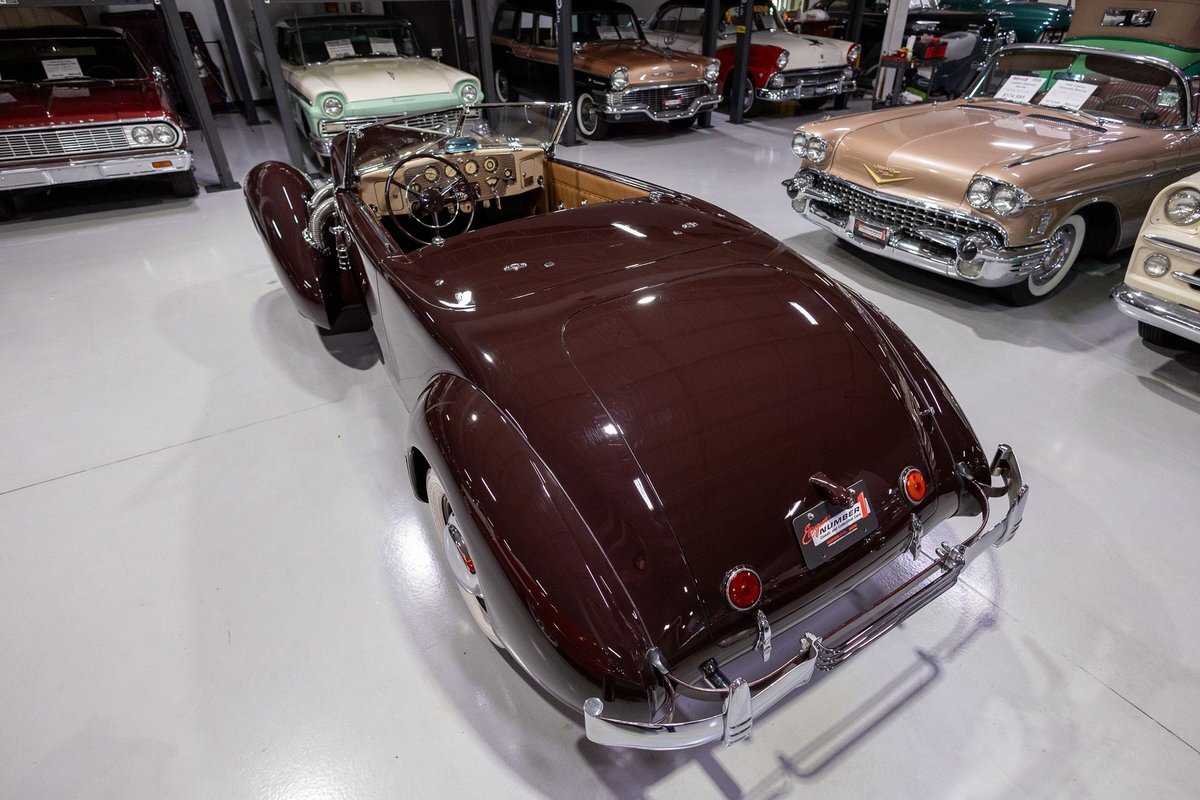 Cord-1937-Convertible-10
