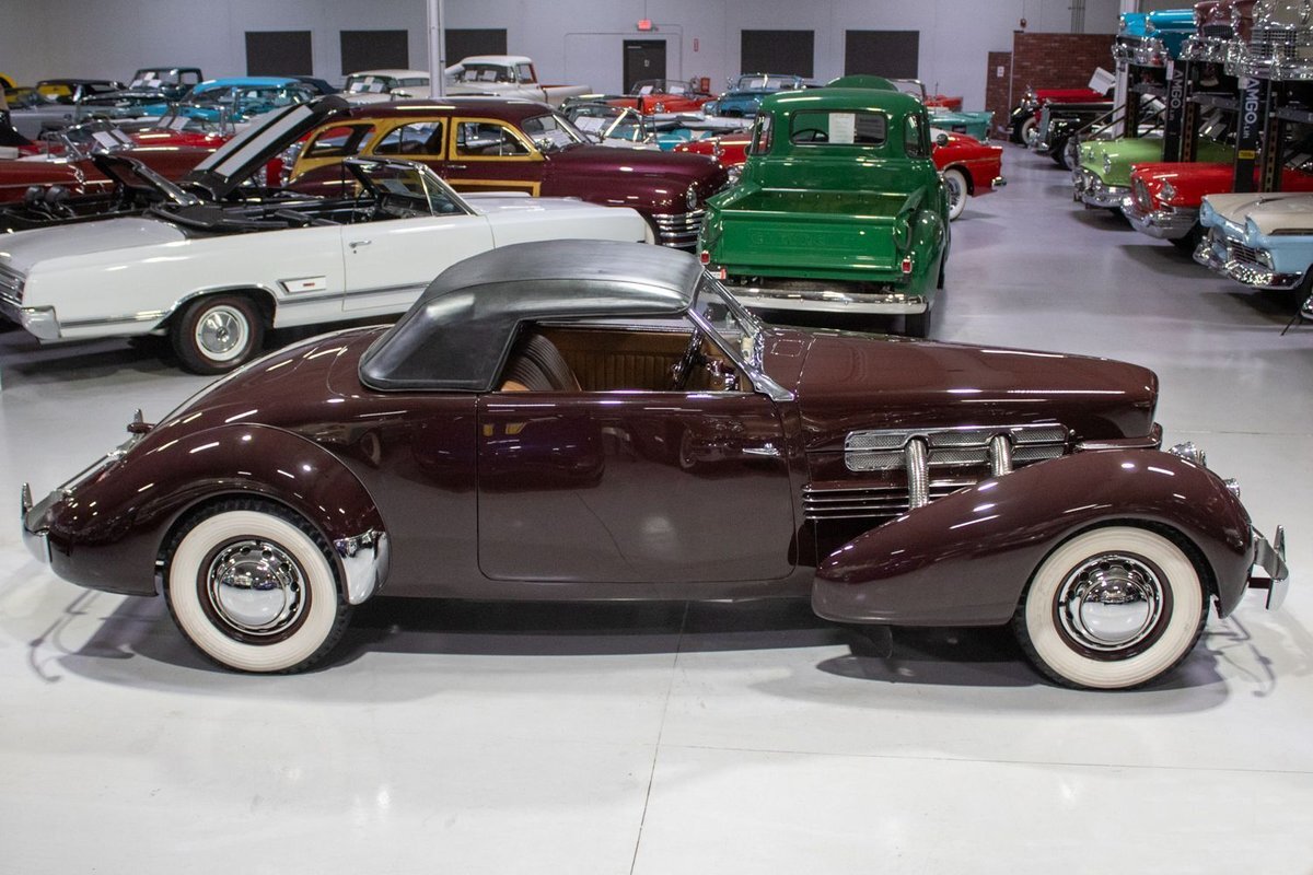 Cord-1937-Convertible-23