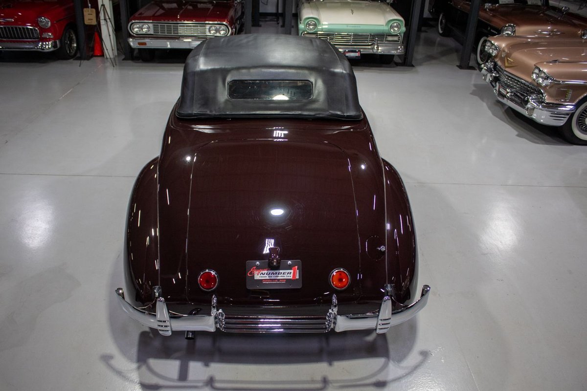 Cord-1937-Convertible-25