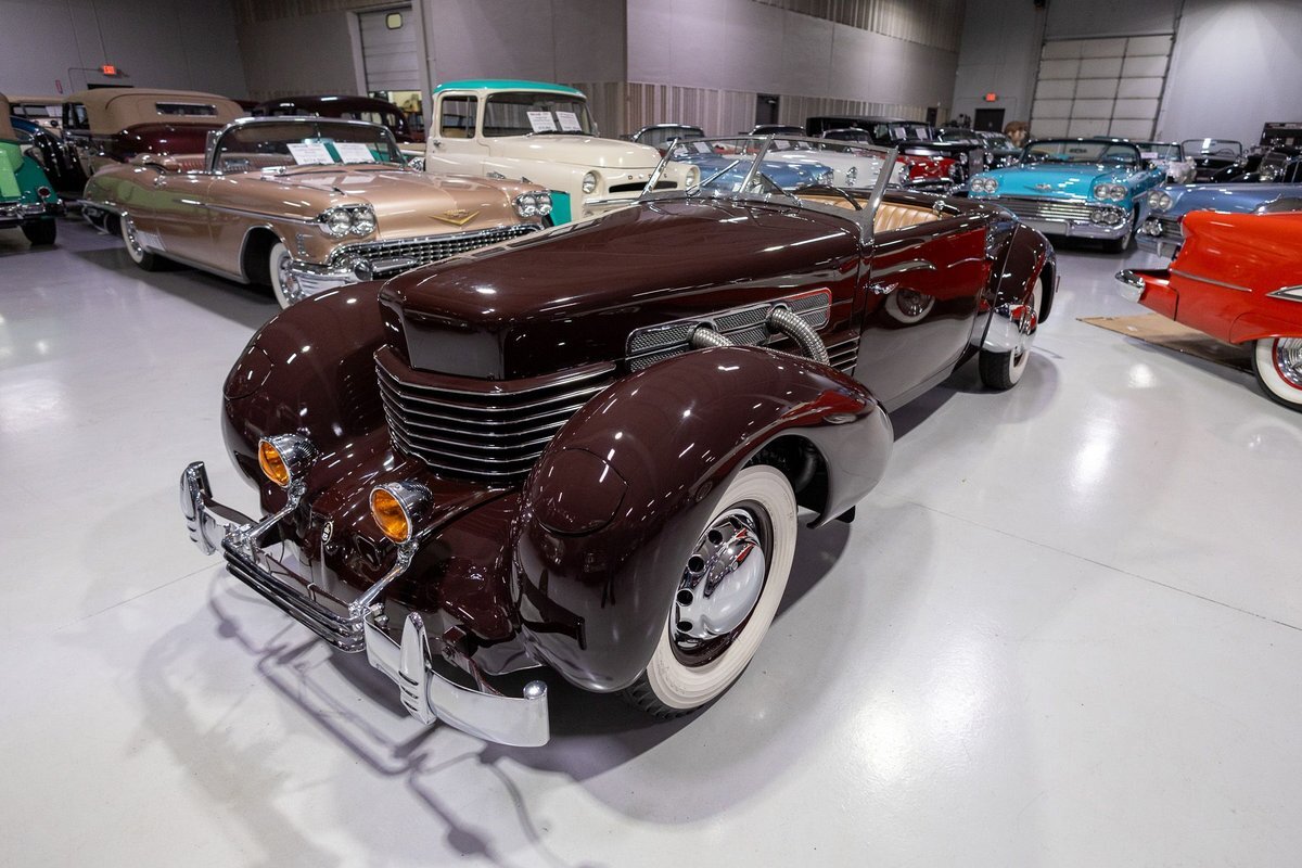 Cord-1937-Convertible-28