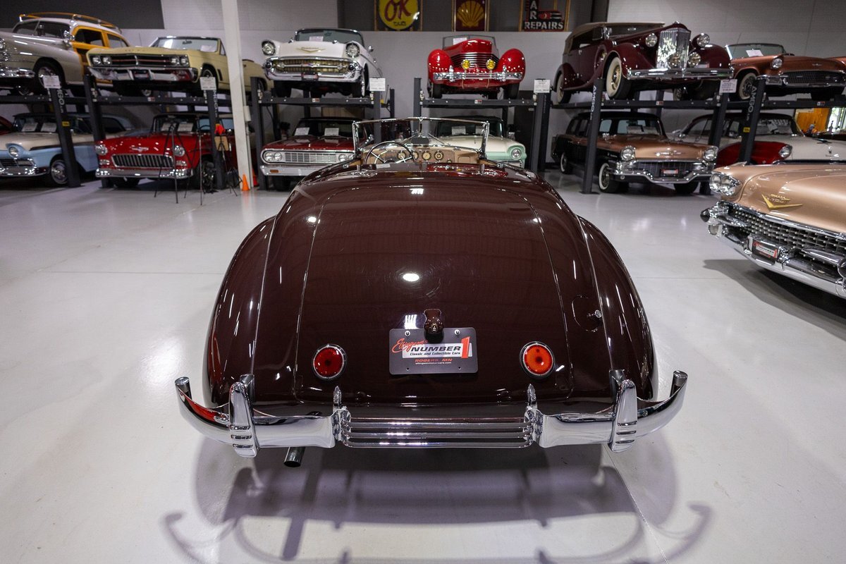 Cord-1937-Convertible-33