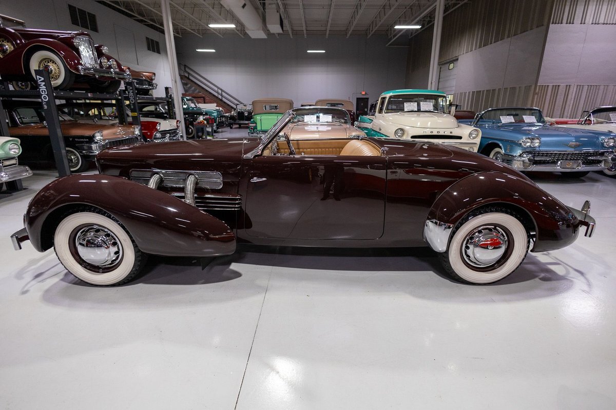 Cord-1937-Convertible-35