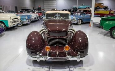 Cord-1937-Convertible-37