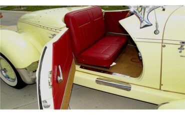 Cord-BOAT-TAIL-SPEEDSTER-1971-CONVERTIBLE-16