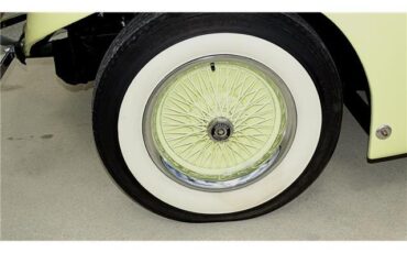 Cord-BOAT-TAIL-SPEEDSTER-1971-CONVERTIBLE-21