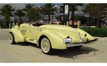 Cord-BOAT-TAIL-SPEEDSTER-1971-CONVERTIBLE-3