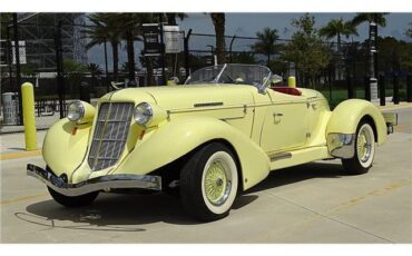 Cord-BOAT-TAIL-SPEEDSTER-1971-CONVERTIBLE-5