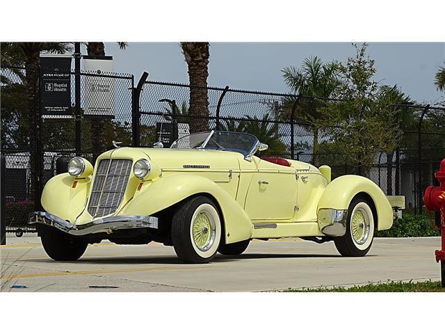 Cord-BOAT-TAIL-SPEEDSTER-1971-CONVERTIBLE