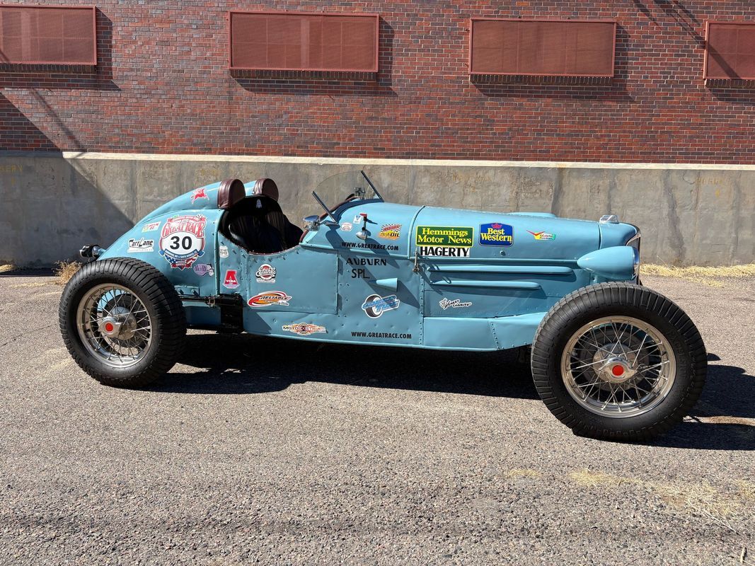 Cord-Speedster-Special-1932-18