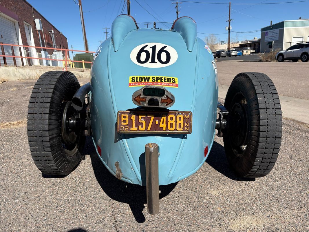 Cord-Speedster-Special-1932-23