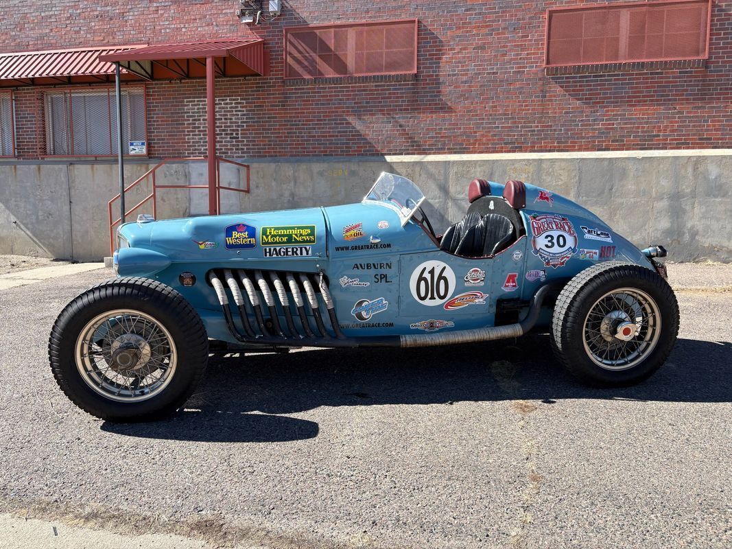 Cord-Speedster-Special-1932-28