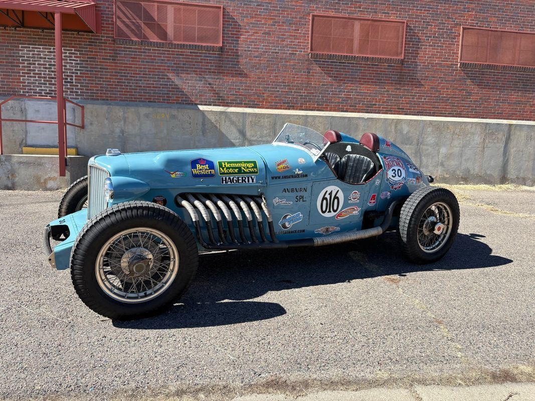 Cord-Speedster-Special-1932-29