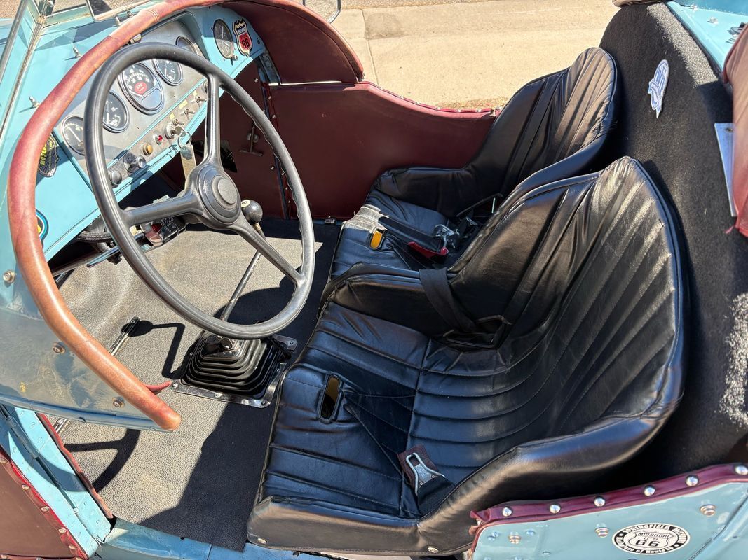 Cord-Speedster-Special-1932-7