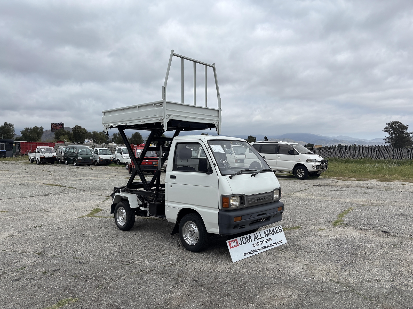 Daihatsu Hijet 1993 Scissors dump