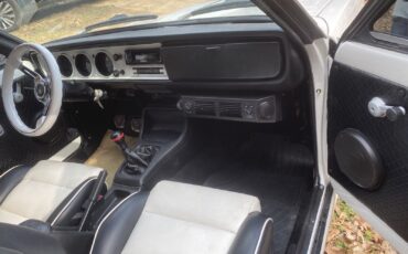 Datsun-1200-1972-4