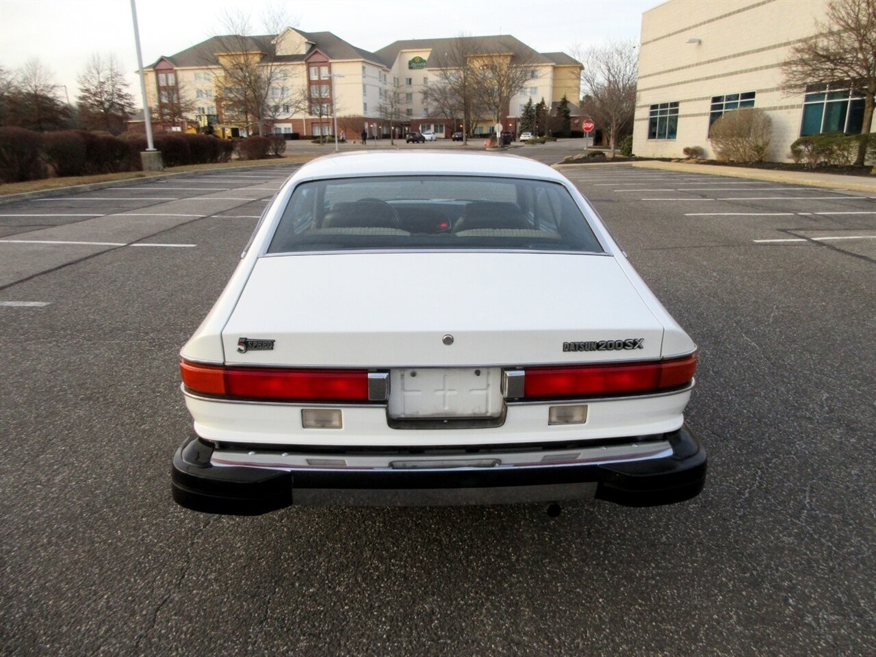 Datsun-200SX-1977-Coupe-15