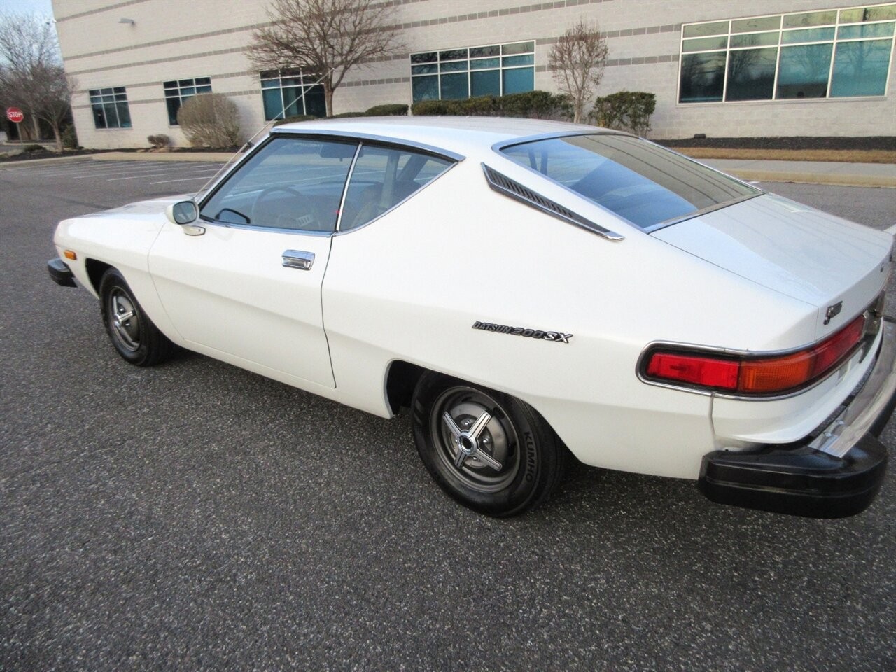 Datsun-200SX-1977-Coupe-22