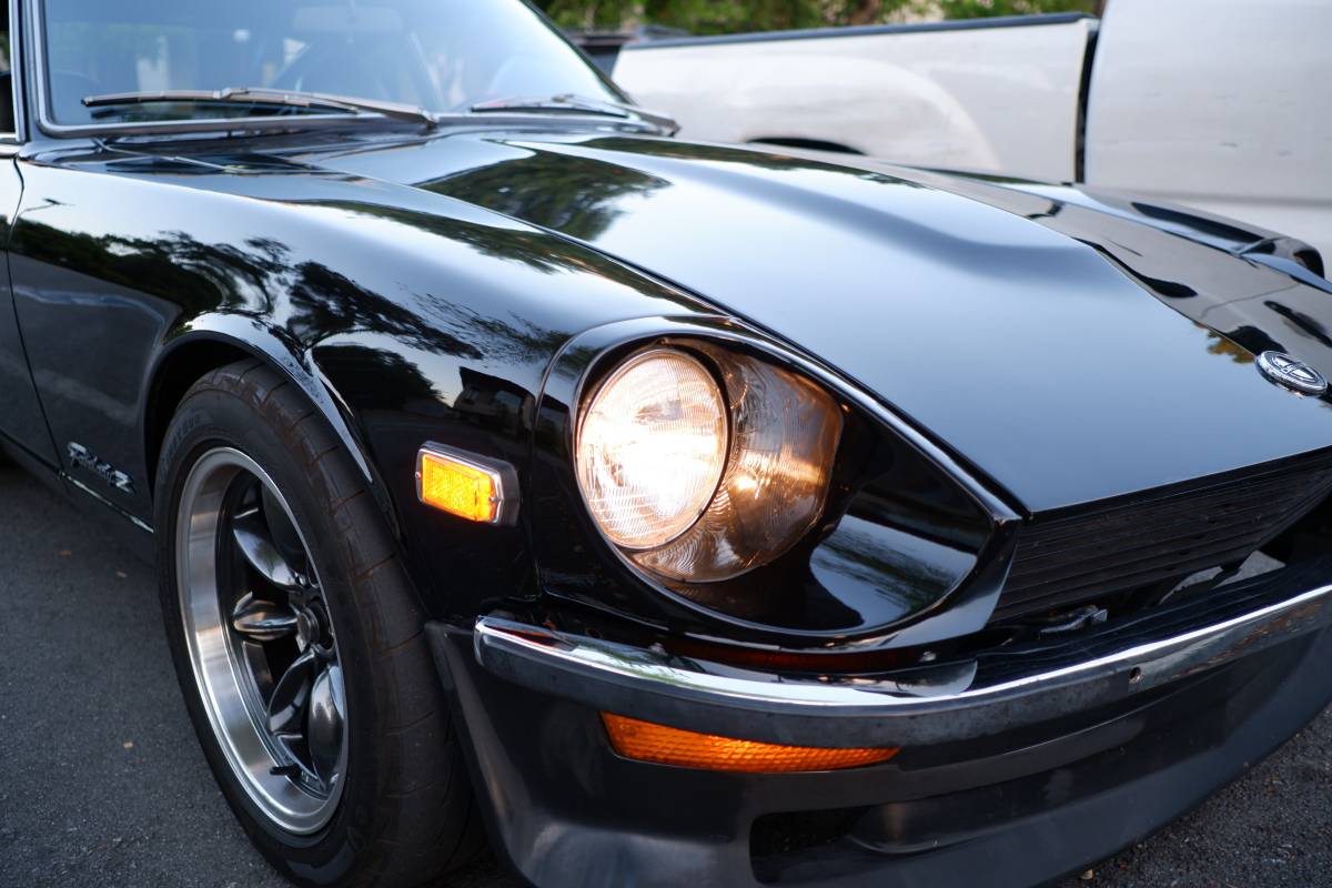 Datsun-240z-1973-black-1