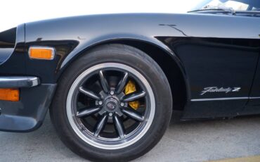 Datsun-240z-1973-black-11