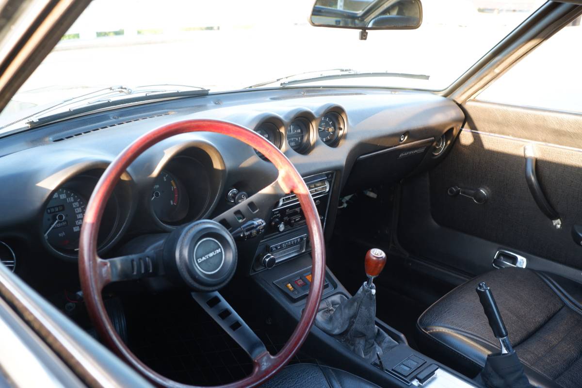 Datsun-240z-1973-black-8