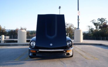 Datsun-240z-1973-black-9