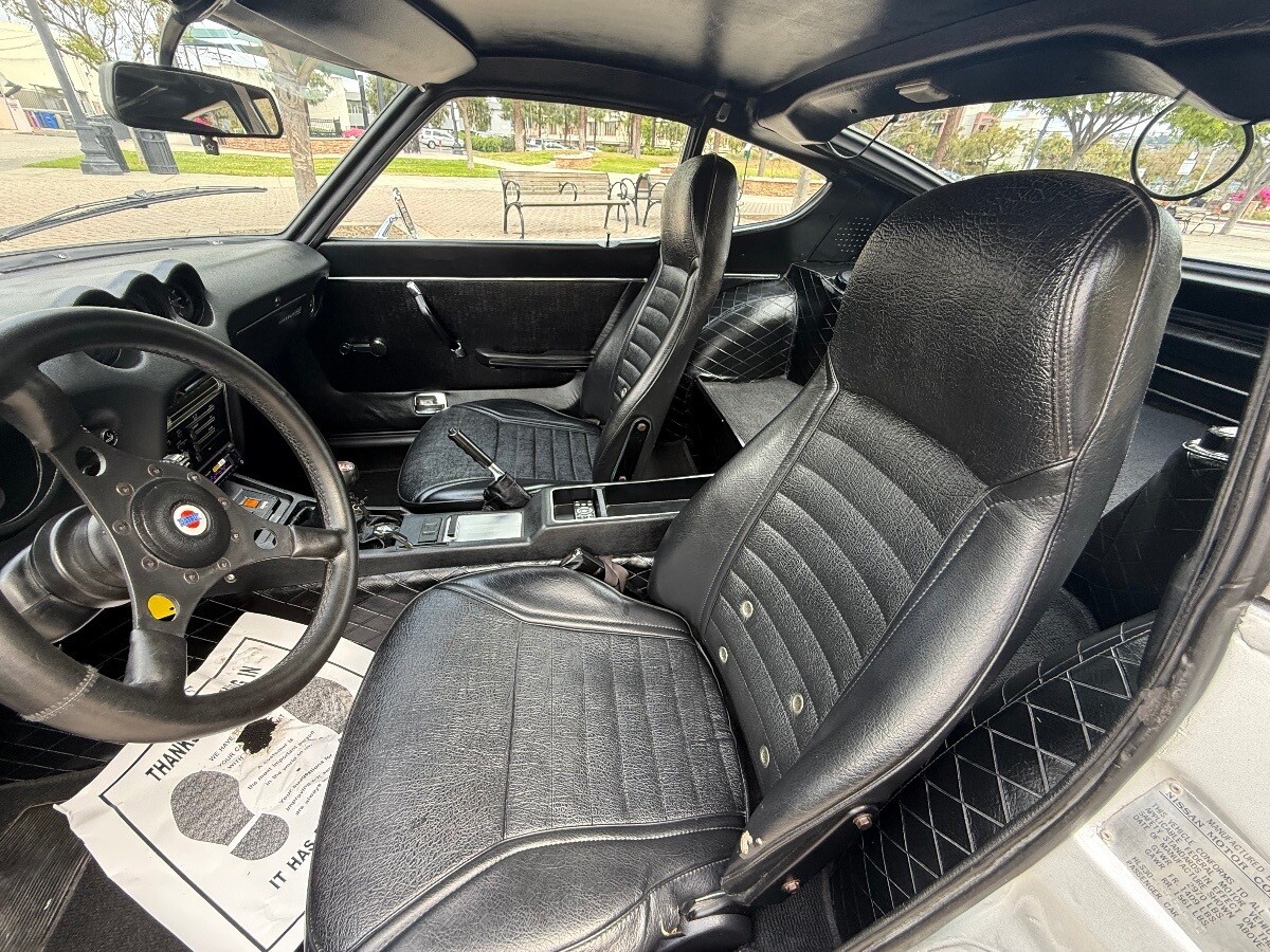 Datsun-24OZ-1973-17