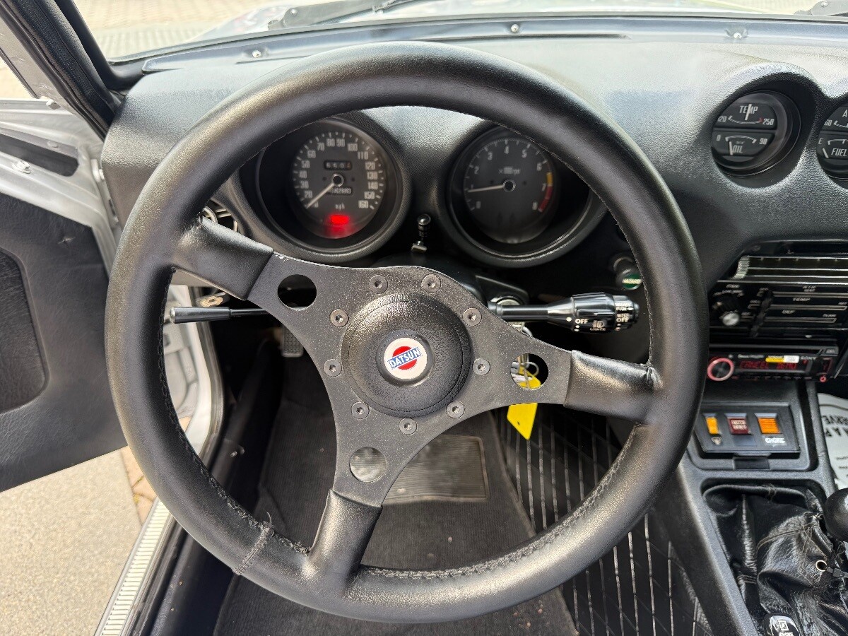 Datsun-24OZ-1973-21