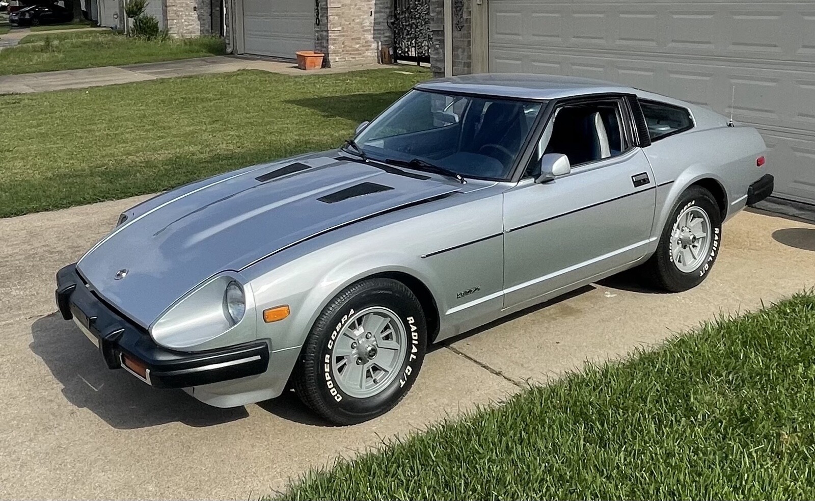 Datsun-280ZX-1979-Coupe-10
