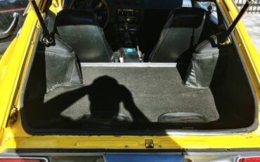 Datsun-280z-1976-yellow-10