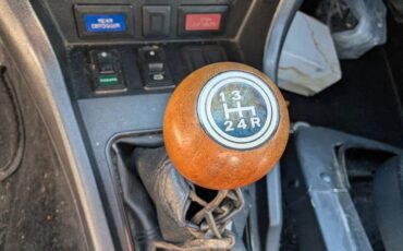 Datsun-280z-1976-yellow-16