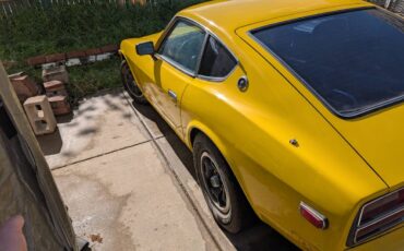 Datsun-280z-1976-yellow-4