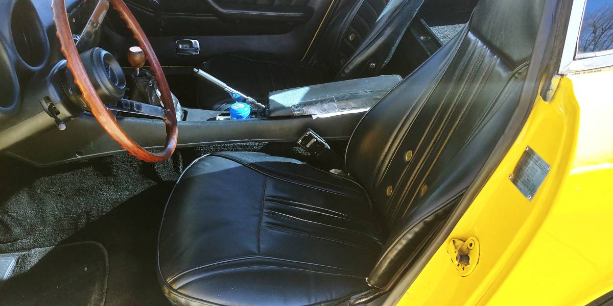 Datsun-280z-1976-yellow-9