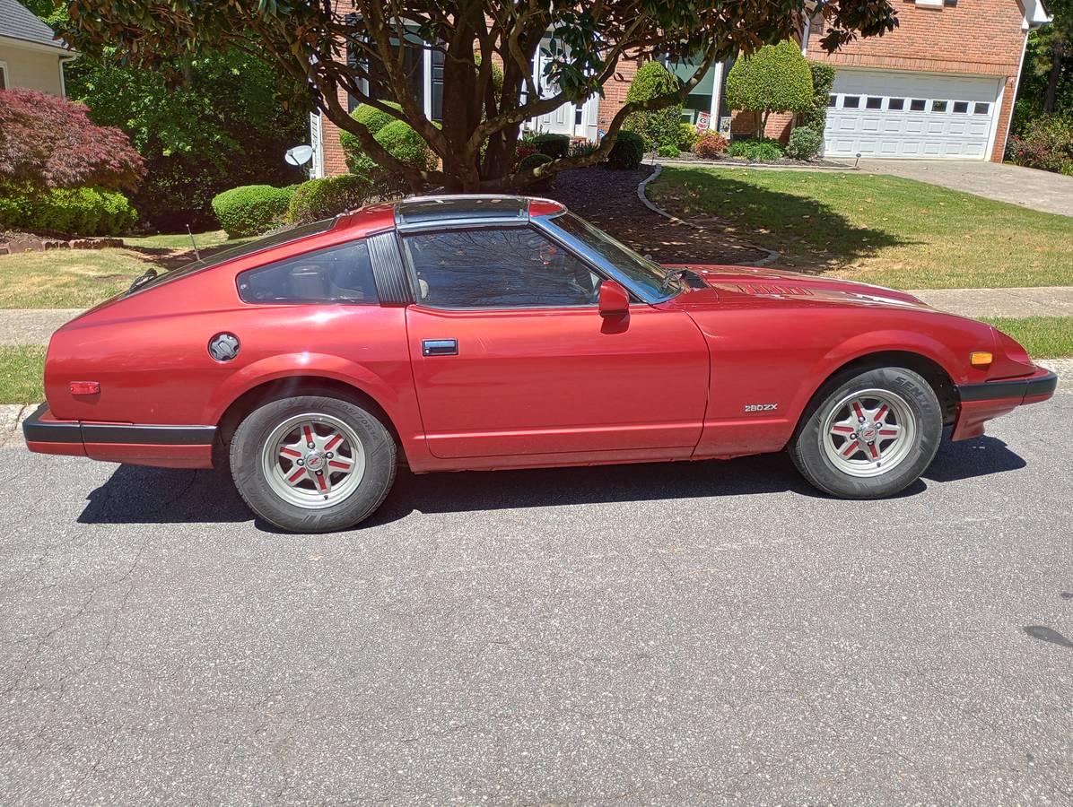 Datsun-280zx-1983-red-6