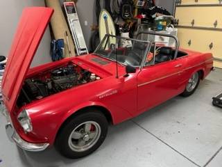 Datsun-311-roadster-1966-red-14