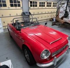 Datsun-311-roadster-1966-red