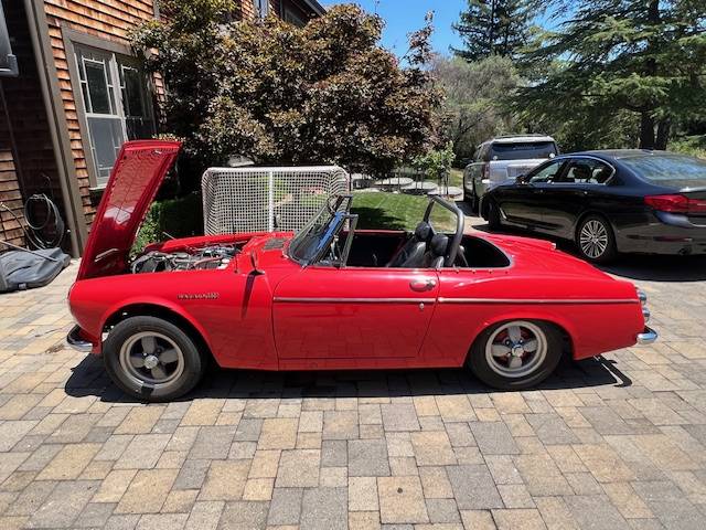 Datsun-311-roadster-1966-red-7