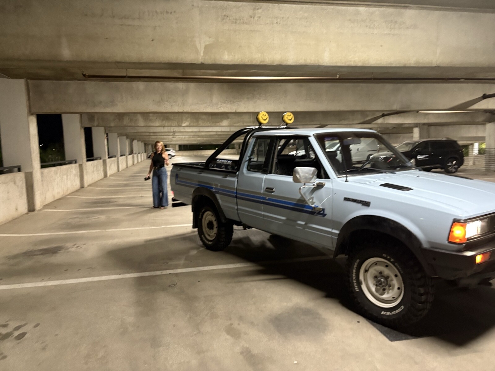 Datsun-720-1982-2