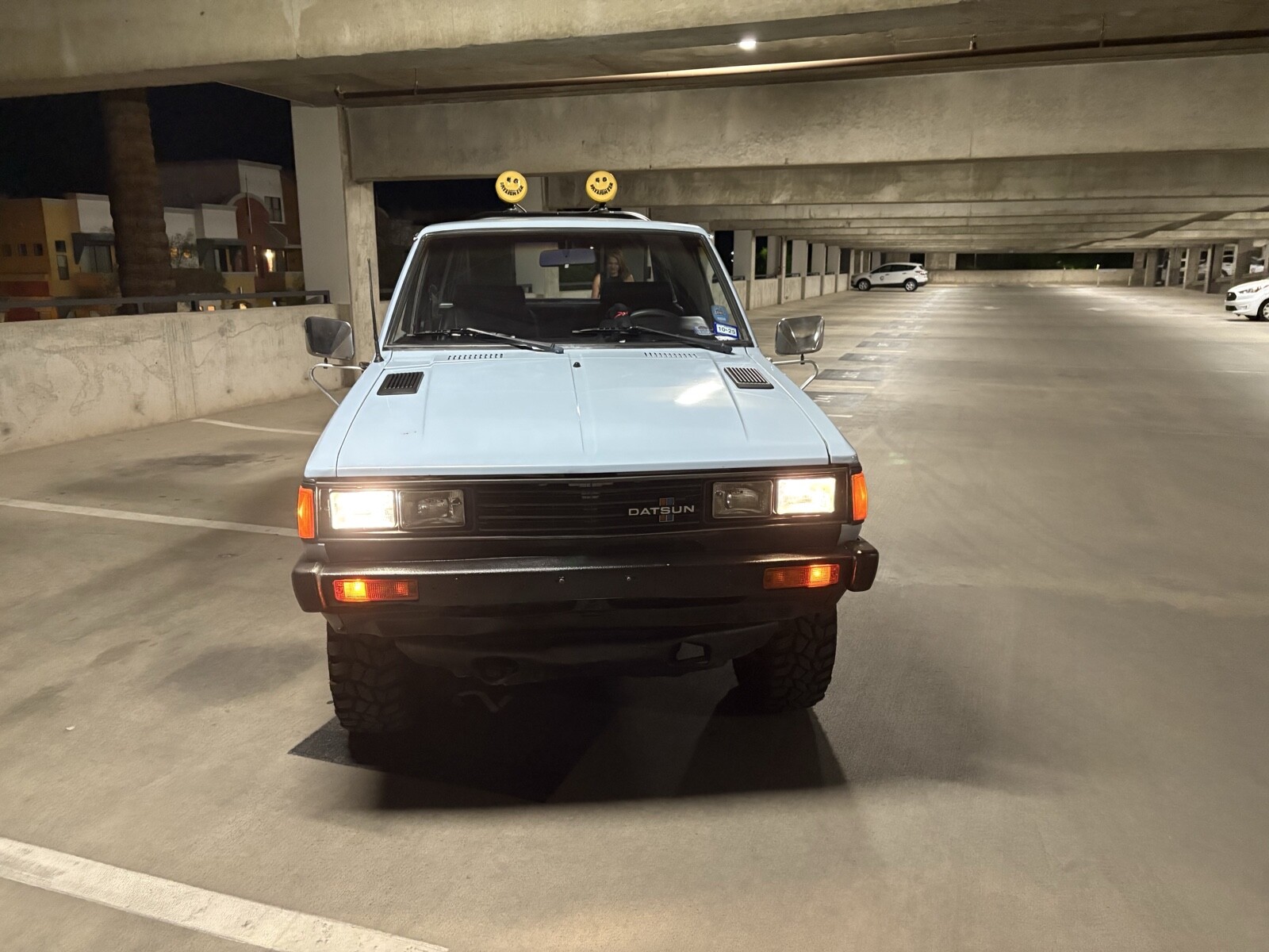 Datsun-720-1982-6