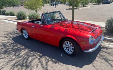Datsun-Roadster-1600-1970-red-1